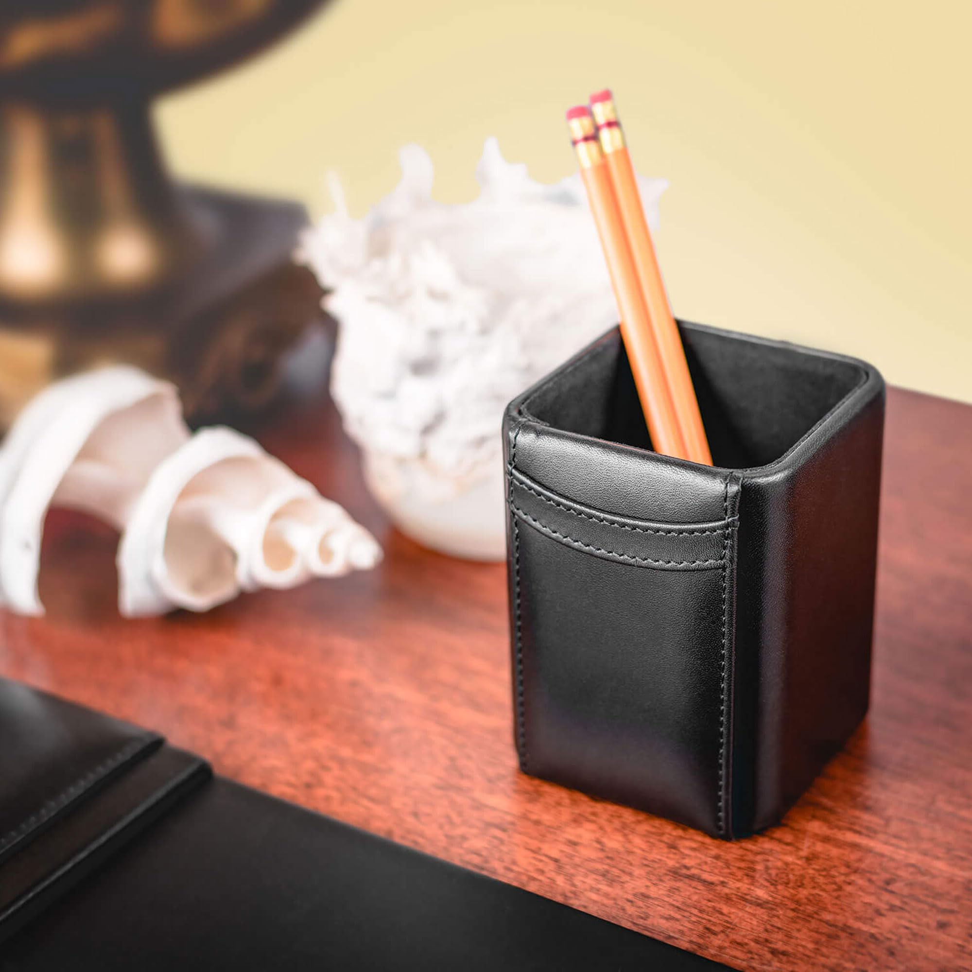 Dacasso Bonded Leather Desk Set